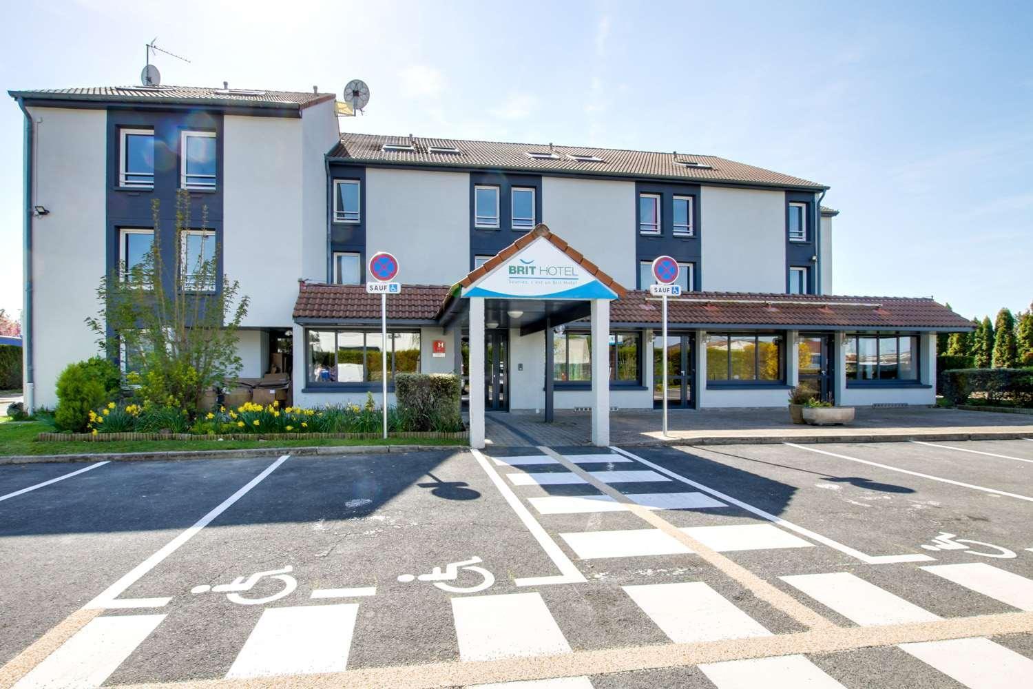 Brit Hotel Reims La Neuvillette Bagian luar foto