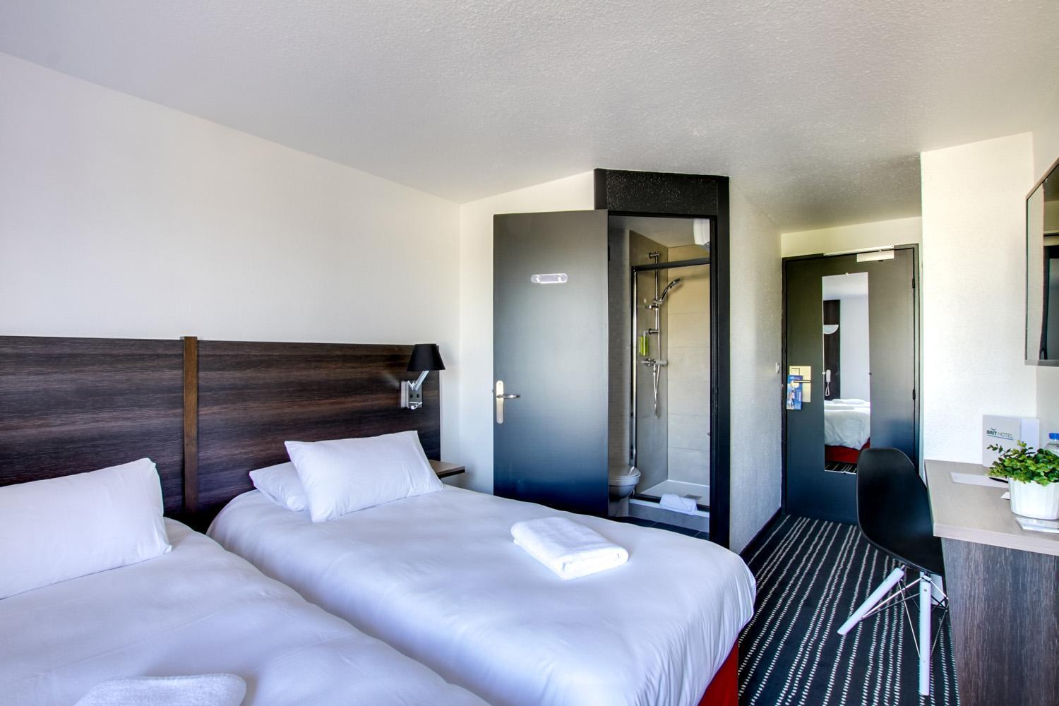 Brit Hotel Reims La Neuvillette Bagian luar foto