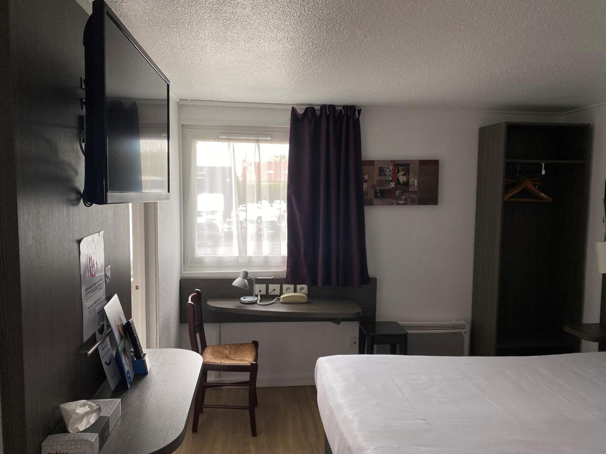 Brit Hotel Reims La Neuvillette Bagian luar foto
