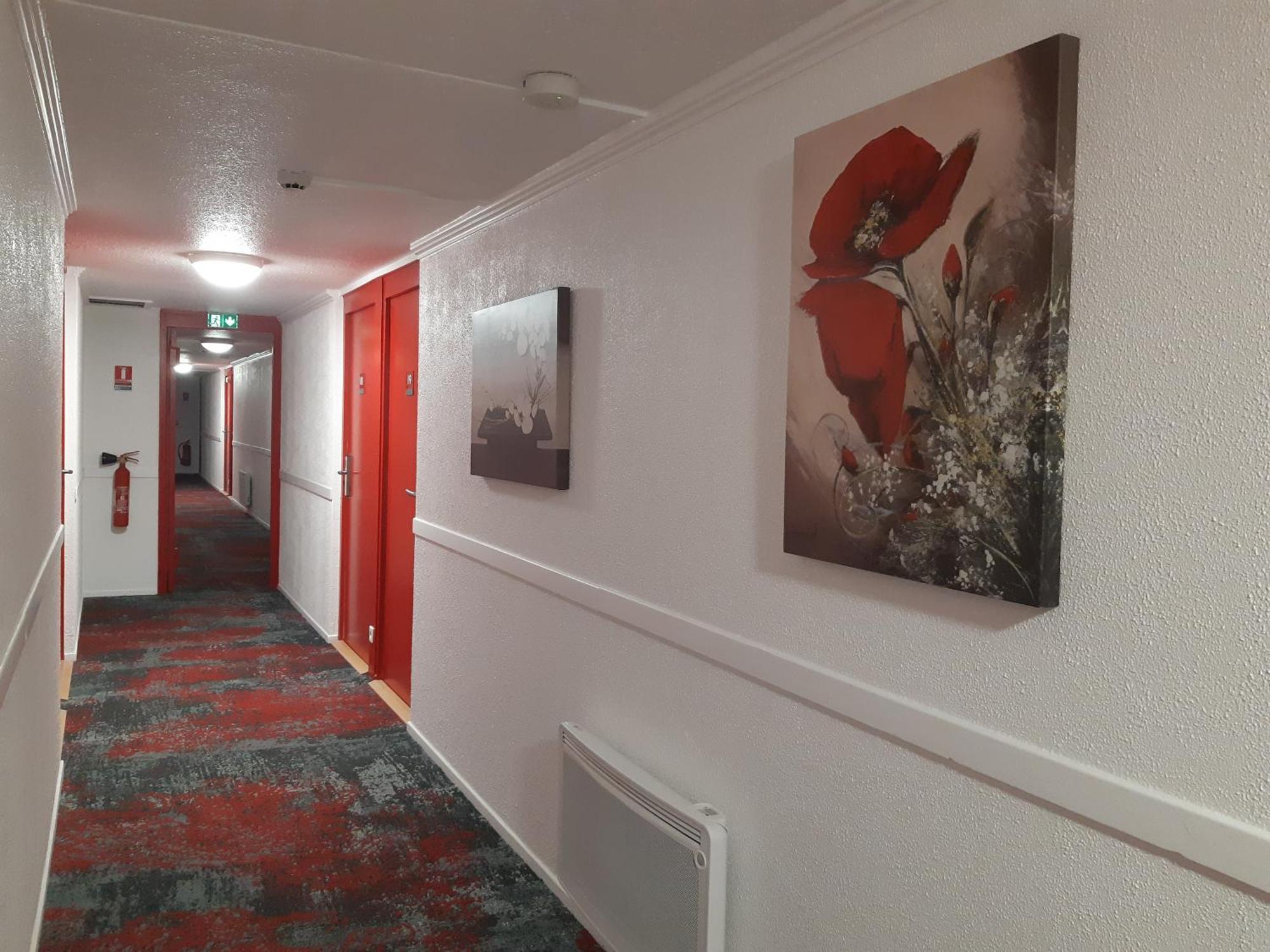 Brit Hotel Reims La Neuvillette Bagian luar foto
